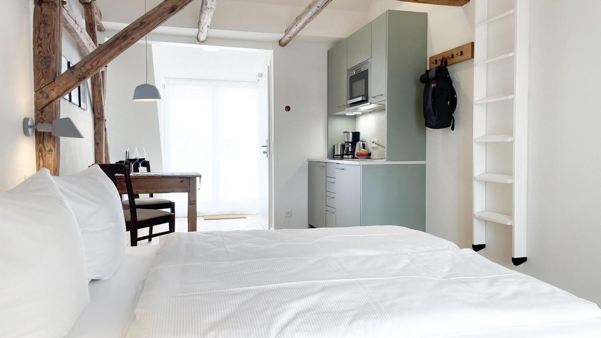 Apartments Am Dom Νάουμπουργκ Εξωτερικό φωτογραφία